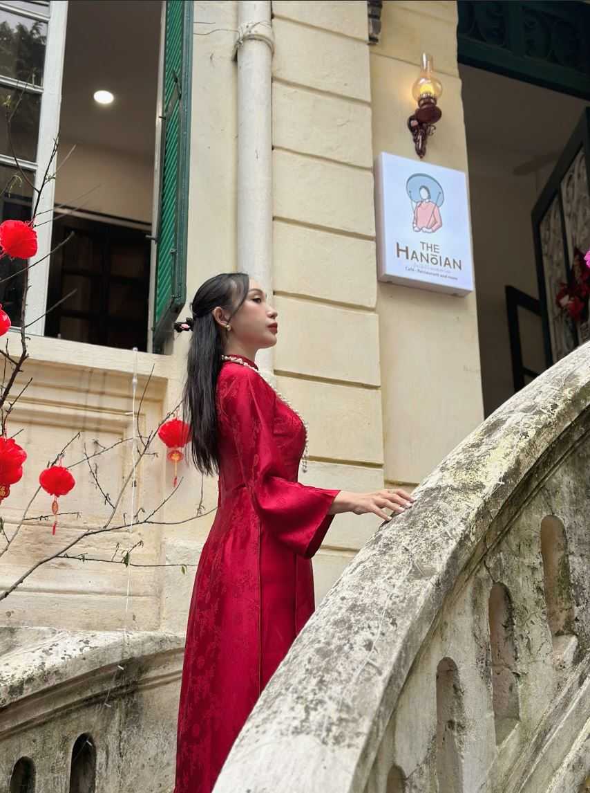 Hoàng Thị Quyên chọn The Hanoian – Trần Phú làm điểm hẹn chụp ảnh áo dài Tết