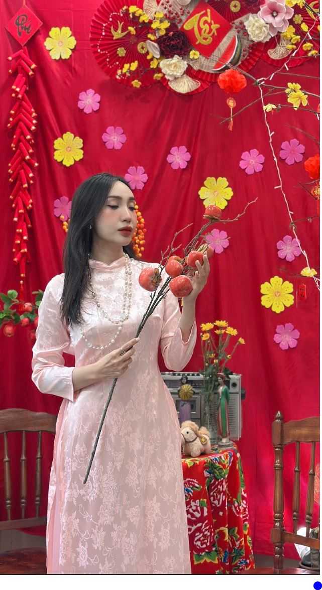 Hoàng Thị Quyên chọn The Hanoian – Trần Phú làm điểm hẹn chụp ảnh áo dài Tết